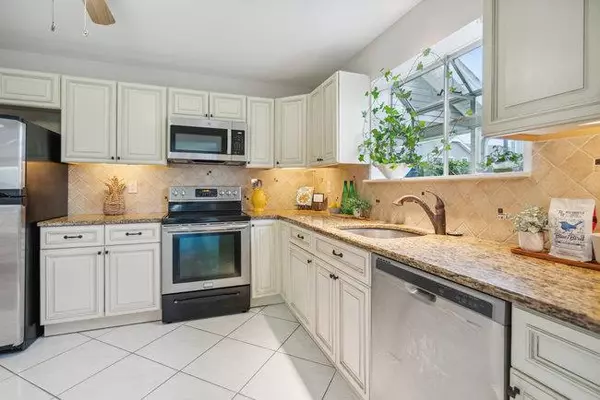 Moriches, NY 11955,106 E Midland Pond CT #First Floor