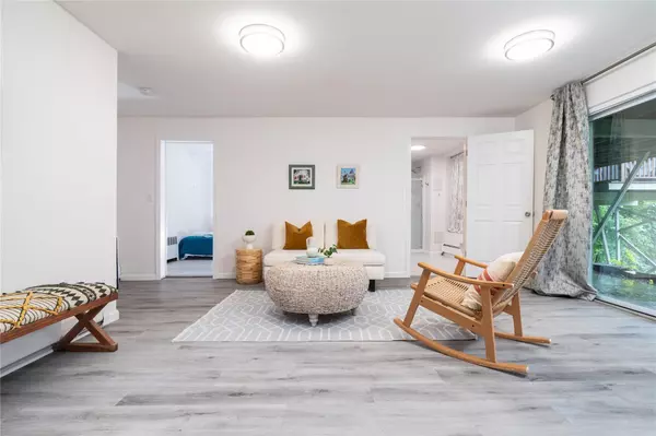 Nyack, NY 10960,1095 Route 9W