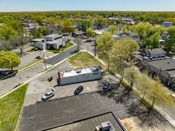 Kings Park, NY 11754,57 Main ST