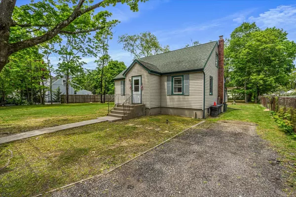 Brentwood, NY 11717,275 Ocean AVE