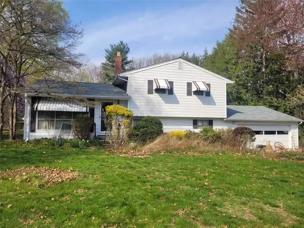 14 Kenwood LN, New City, NY 10956