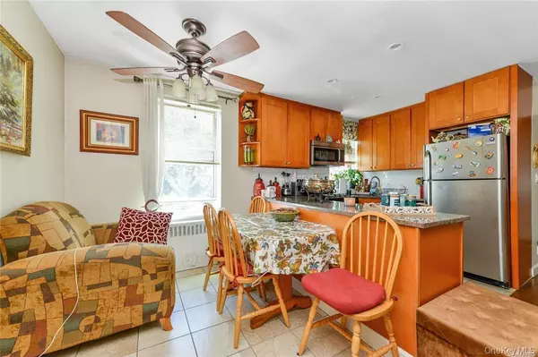 Flushing, NY 11358,190-12 Station RD