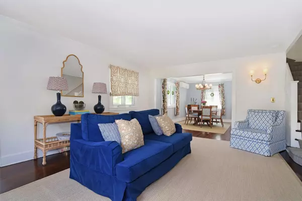 Bronxville, NY 10708,160 Pondfield RD