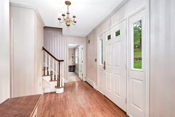 Mount Kisco, NY 10549,3 Kitchel RD