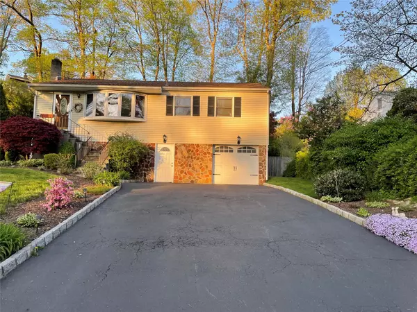 130 Putnam RD,  Garrison,  NY 10524