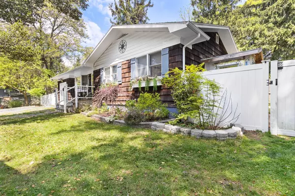 Farmingville, NY 11738,7 Knollcrest AVE