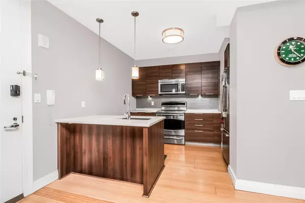 Yonkers, NY 10710,701 Ridge Hill BLVD #9G