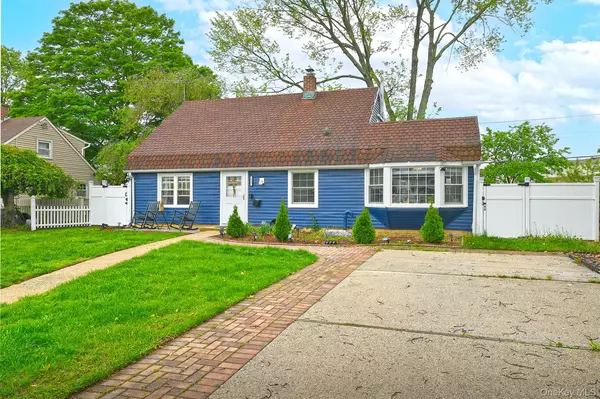 Levittown, NY 11756,133 Spring LN