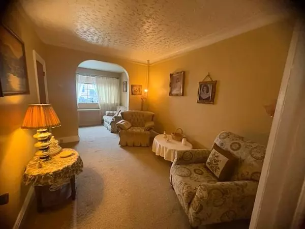 Flushing, NY 11368,104-12 38th AVE