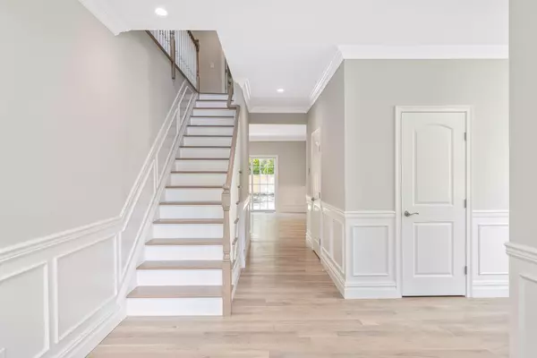 Commack, NY 11725,223 Townline RD