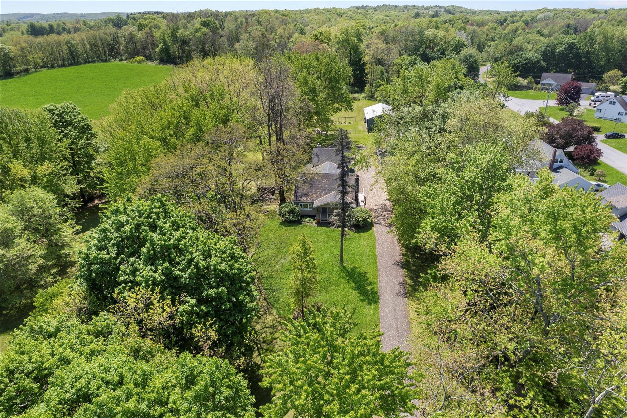 Red Hook, NY 12571,52 Orlich RD