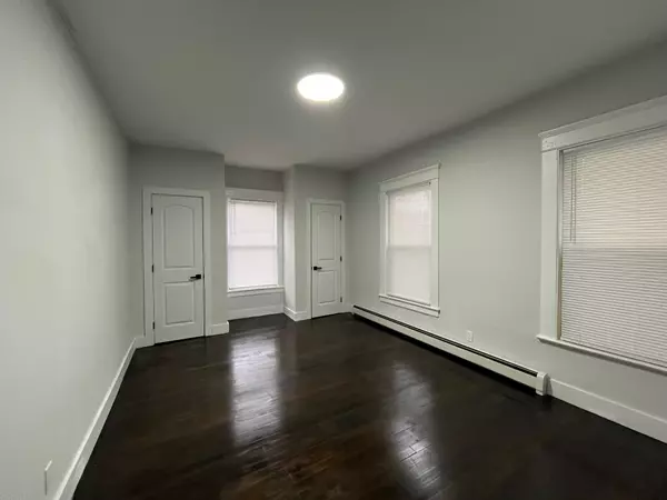 Mount Vernon, NY 10553,563 E 3rd ST