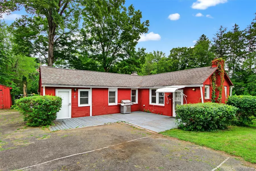 8 Peach Lake DR, North Salem, NY 10560