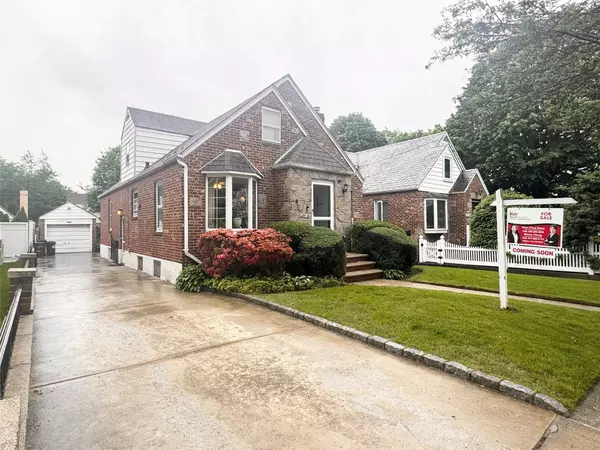 Bayside, NY 11361,20934 33rd RD