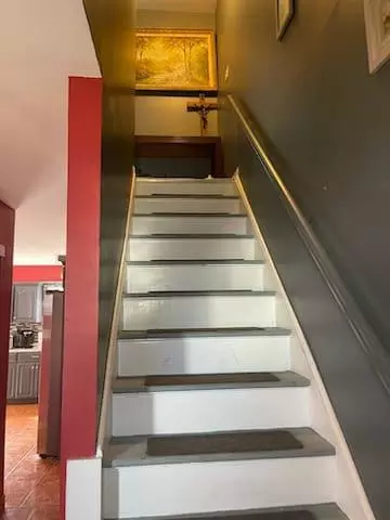 Huntington Station, NY 11746,19 W 11 Street