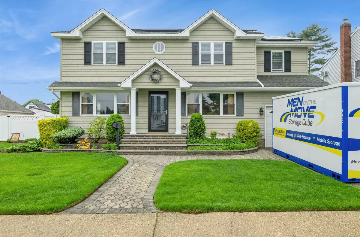 Hicksville, NY 11801,24 Garden BLVD