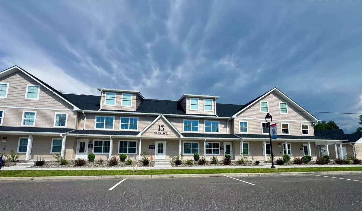 Wallkill, NY 12589,13 Park AVE #6A