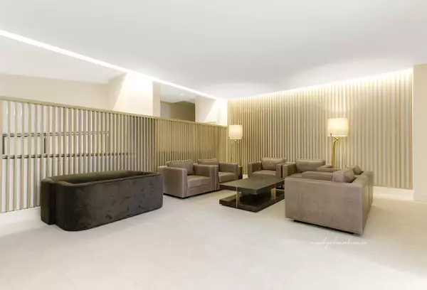 Forest Hills, NY 11375,70-25 Yellowstone BLVD #6B