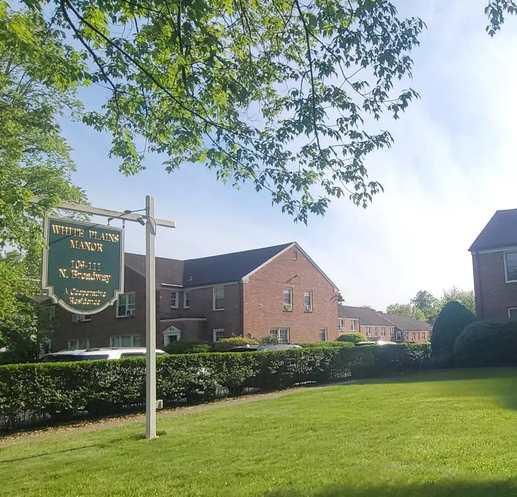 White Plains, NY 10603,109 N Broadway #M12