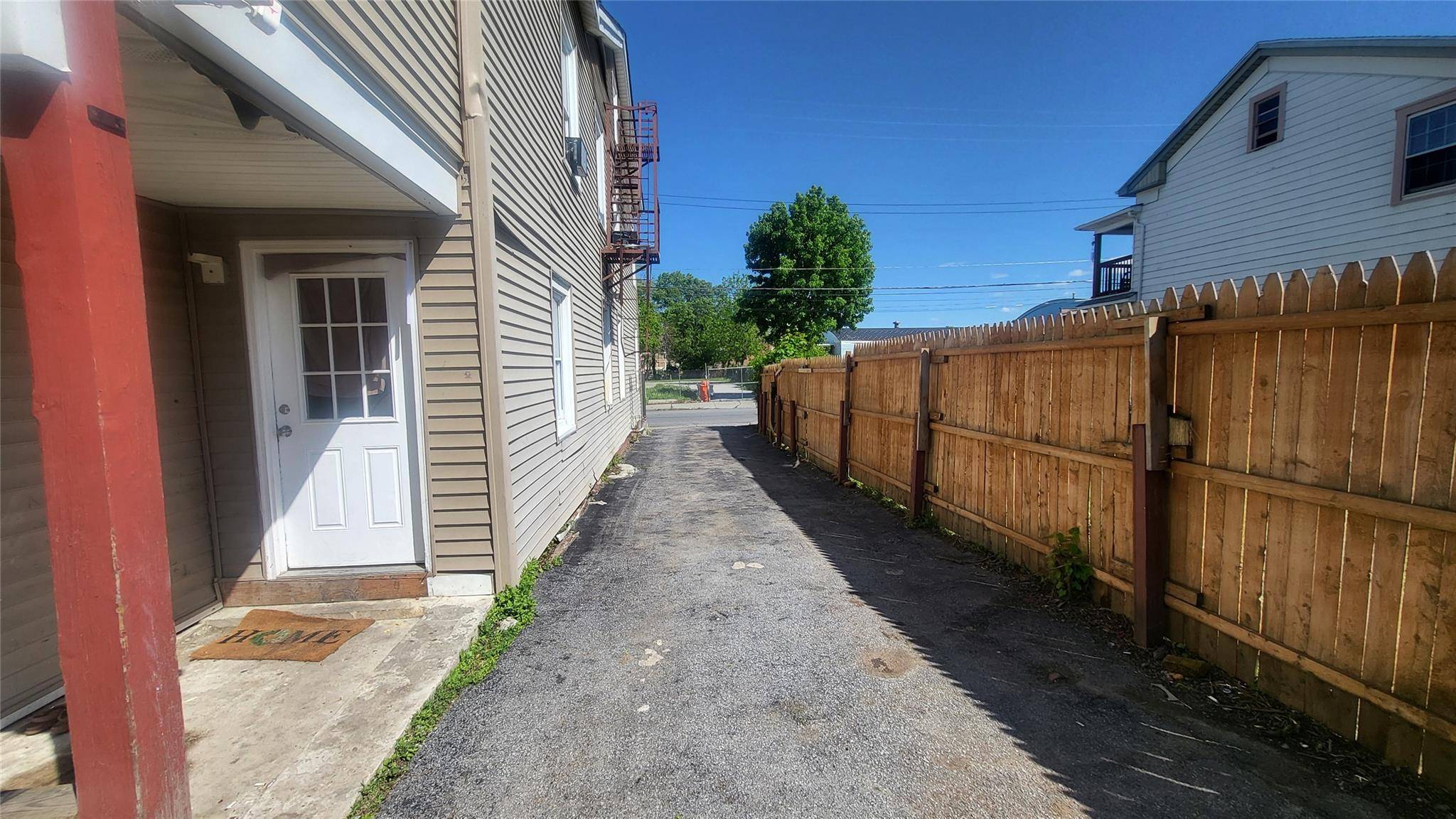 Poughkeepsie, NY 12601,52 Catharine ST