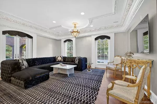 Brookville, NY 11545,8 Vista LN