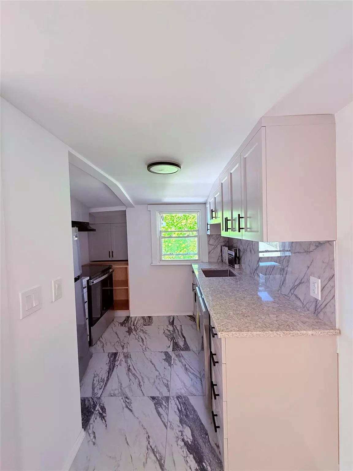 Mamaroneck, NY 10543,815 Carpenter PL