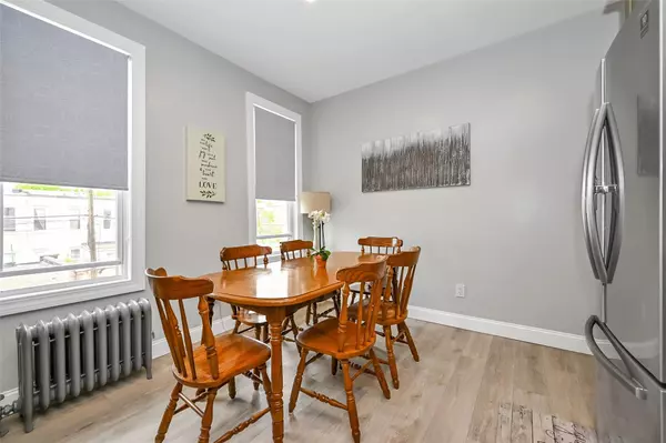 Astoria, NY 11103,25-66 46th ST