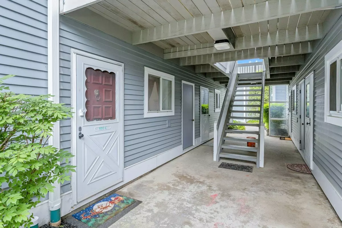Fishkill, NY 12524,800 Commons WAY #C