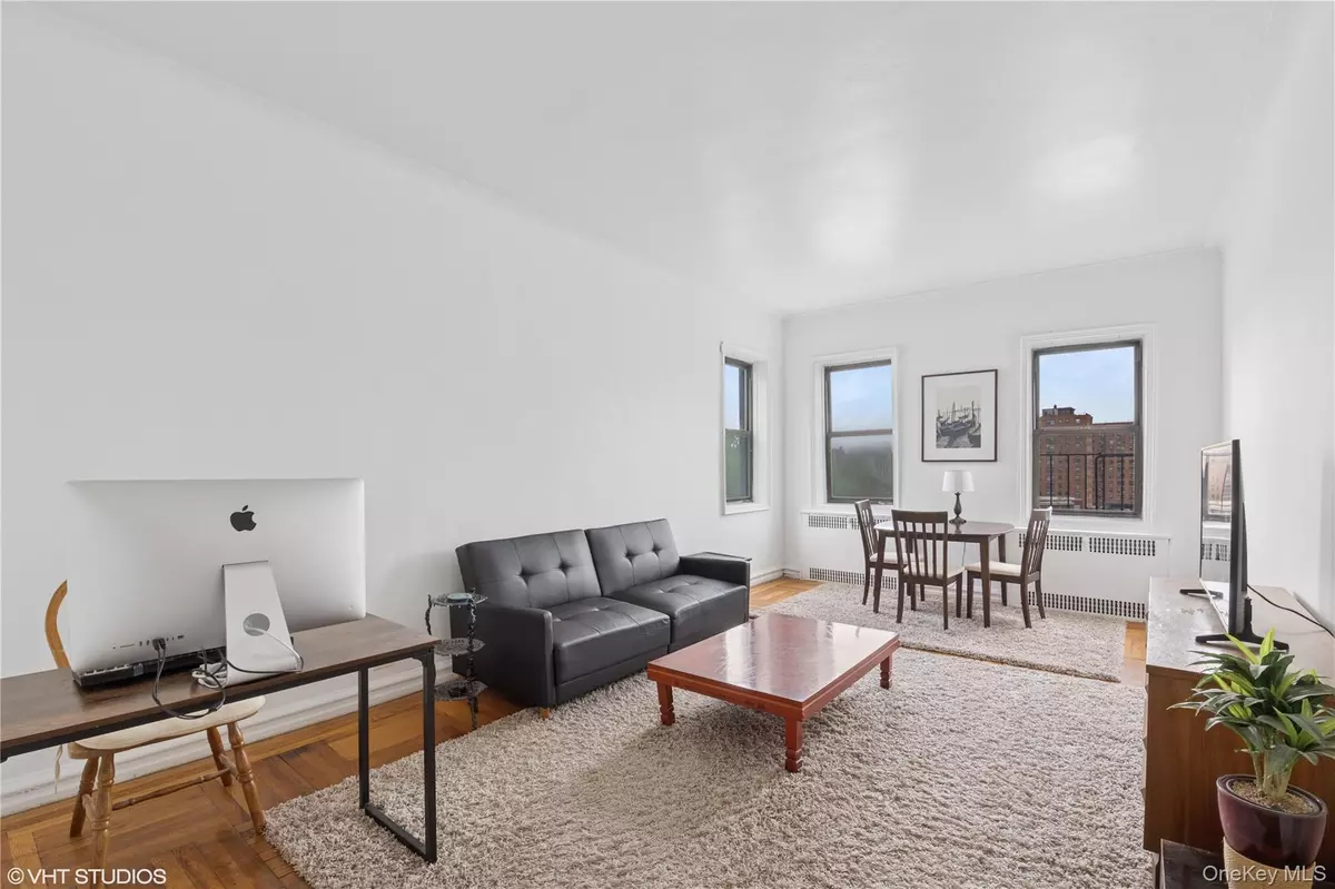 Rego Park, NY 11365,98-50 67th Avenue #6F