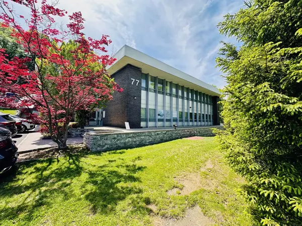 77 Tarrytown RD #1NE, White Plains, NY 10607