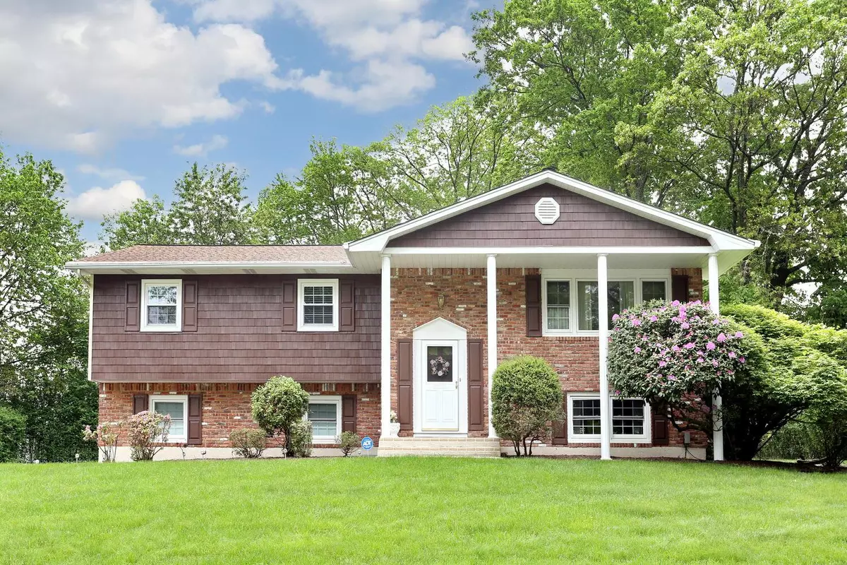 Suffern, NY 10901,4 Stockbridge AVE