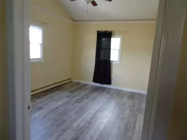Centereach, NY 11720,40 Kent LN