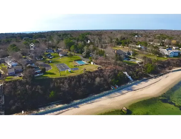 Hampton Bays, NY 11946,67 North RD #A