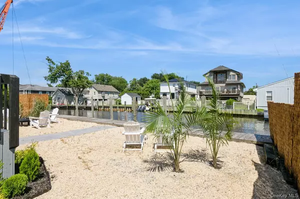 Amityville, NY 11701,282 S Ketcham AVE