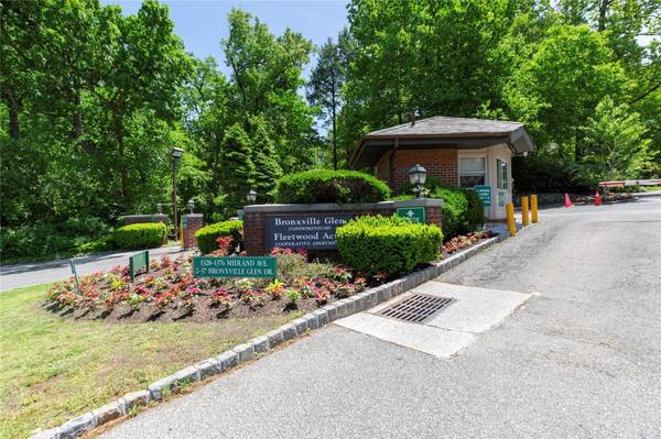 1374 Midland AVE #607, Bronxville, NY 10708