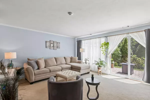 Setauket, NY 11733,329 Erin LN