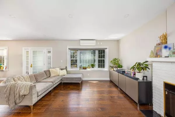Forest Hills, NY 11375,7203 Ingram ST