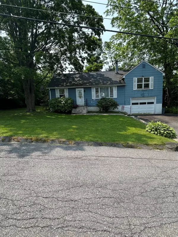 127 Woodland DR, Carmel, NY 10512