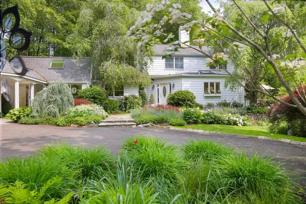 27 West LN, Pound Ridge, NY 10576