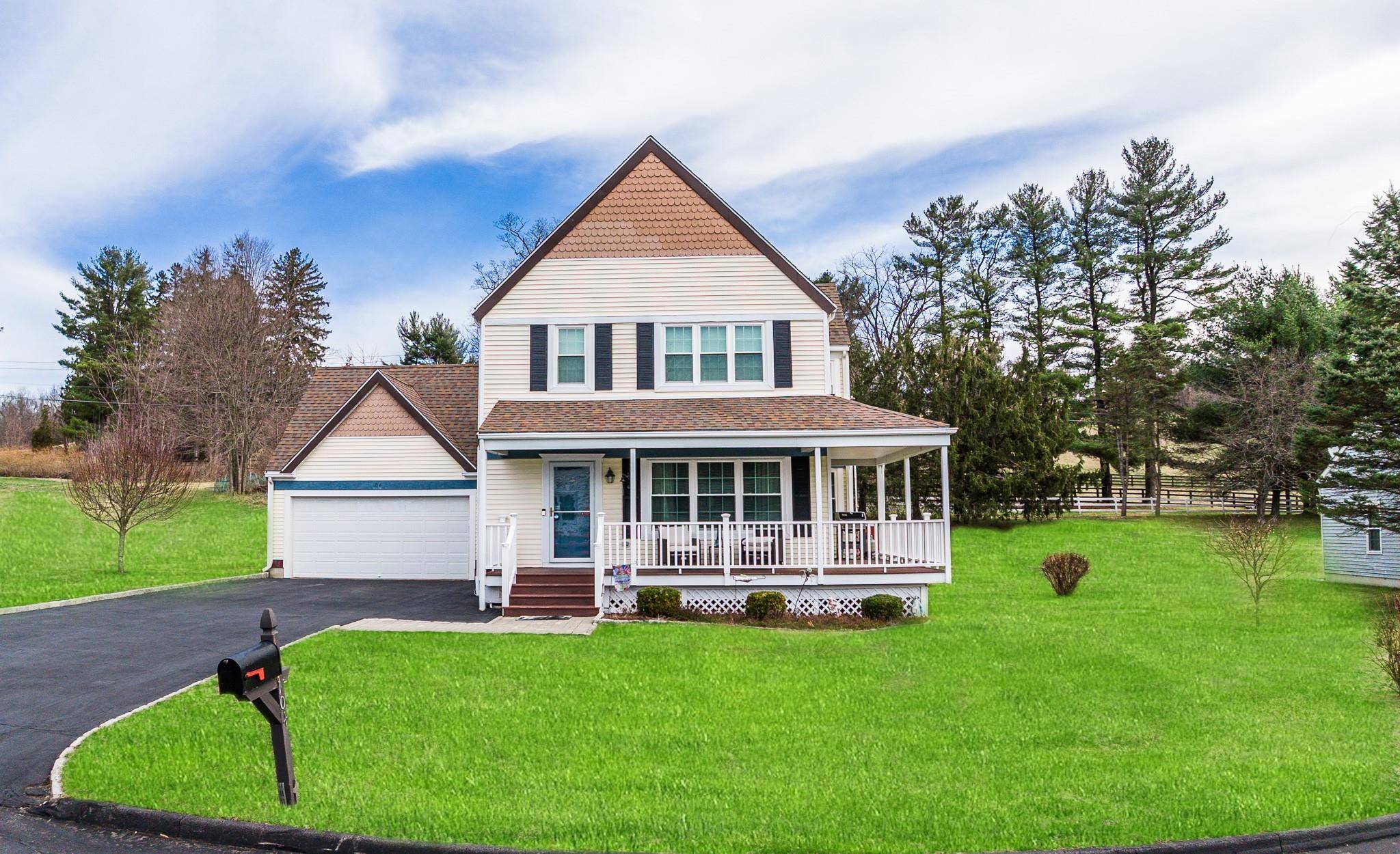 104 Mohawk TRL,  Pawling,  NY 12564