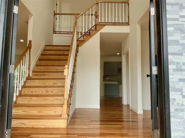 Amityville, NY 11701,139 Miller AVE
