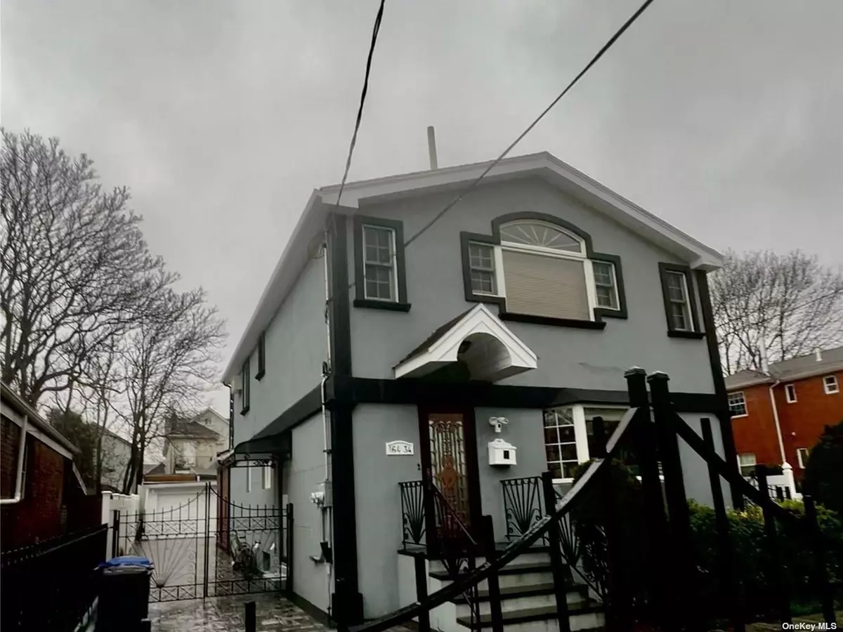 Fresh Meadows, NY 11366,164-34 77th AVE