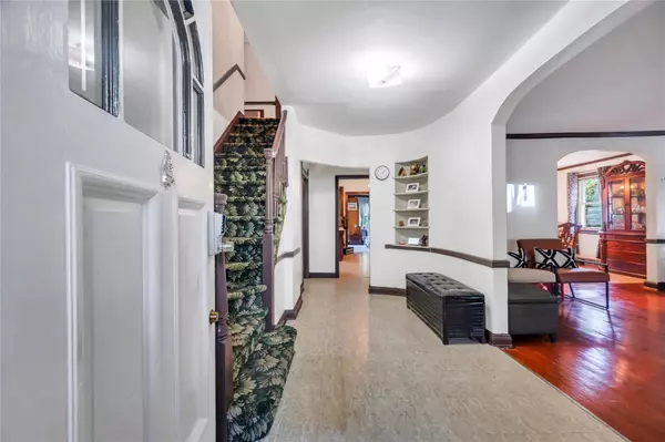 Flushing, NY 11354,29-05 Parsons BLVD