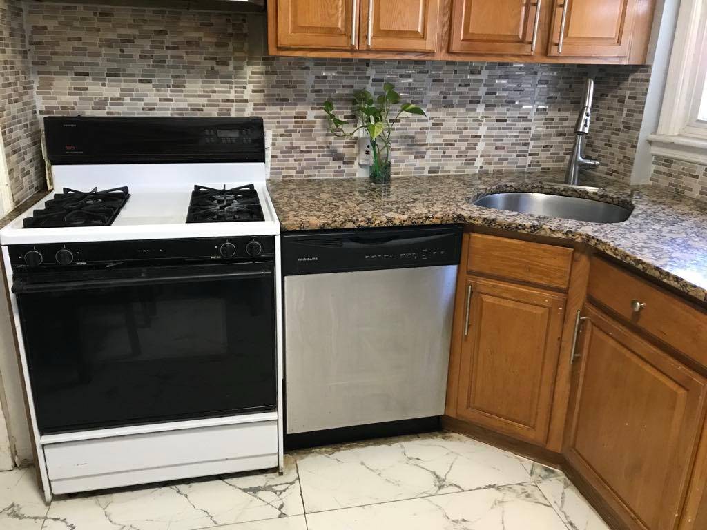 Jamaica, NY 11434,11829 152nd ST