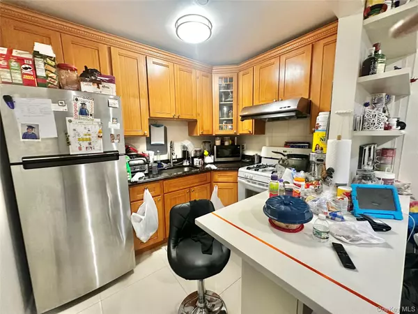 Corona, NY 11368,104-48 37th DR #3A