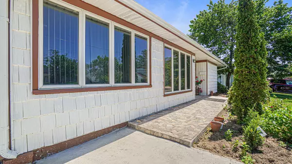 Valley Stream, NY 11580,871 Val Park AVE