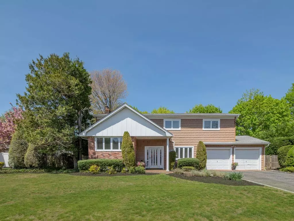 Melville, NY 11747,441 Old Country RD