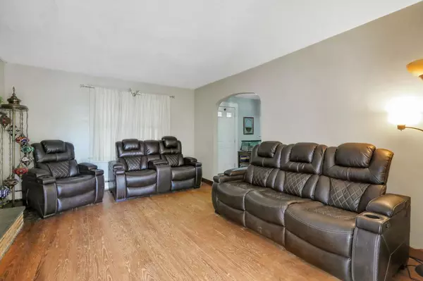 Kingston, NY 12401,100 Harwich ST