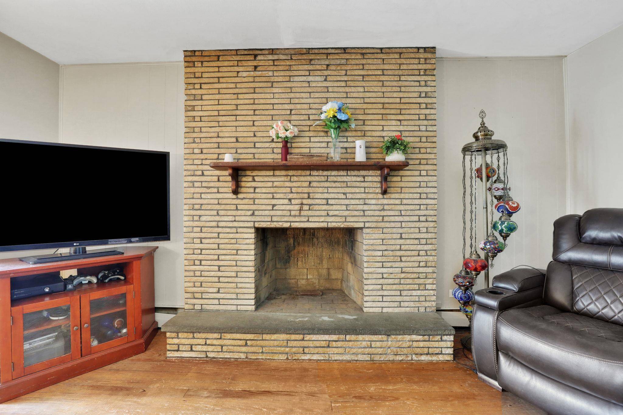 Kingston, NY 12401,100 Harwich ST