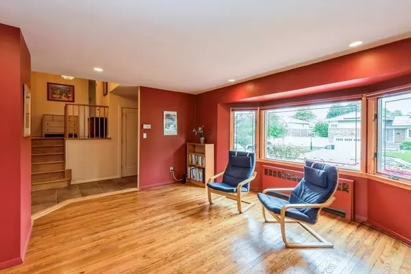 Plainview, NY 11803,95 Nassau AVE